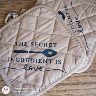 Beige With Black The Secret is Love: Writing Pot Holder